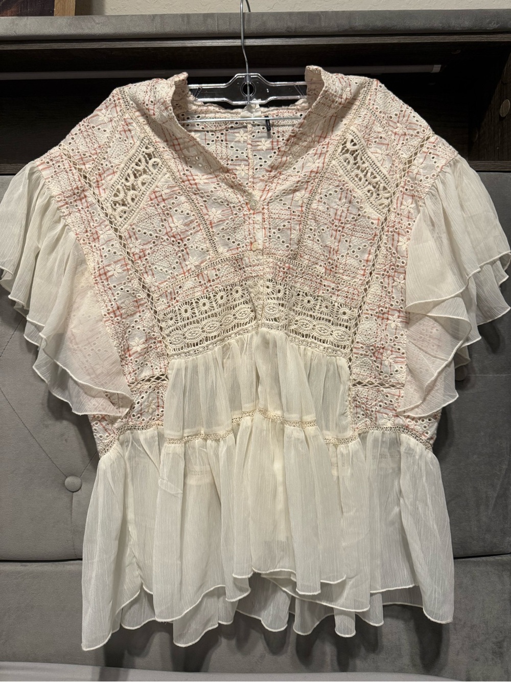 Anthropologie Akemi + Kin Eyelet Lace Flutter Sleeve Boho Blouse